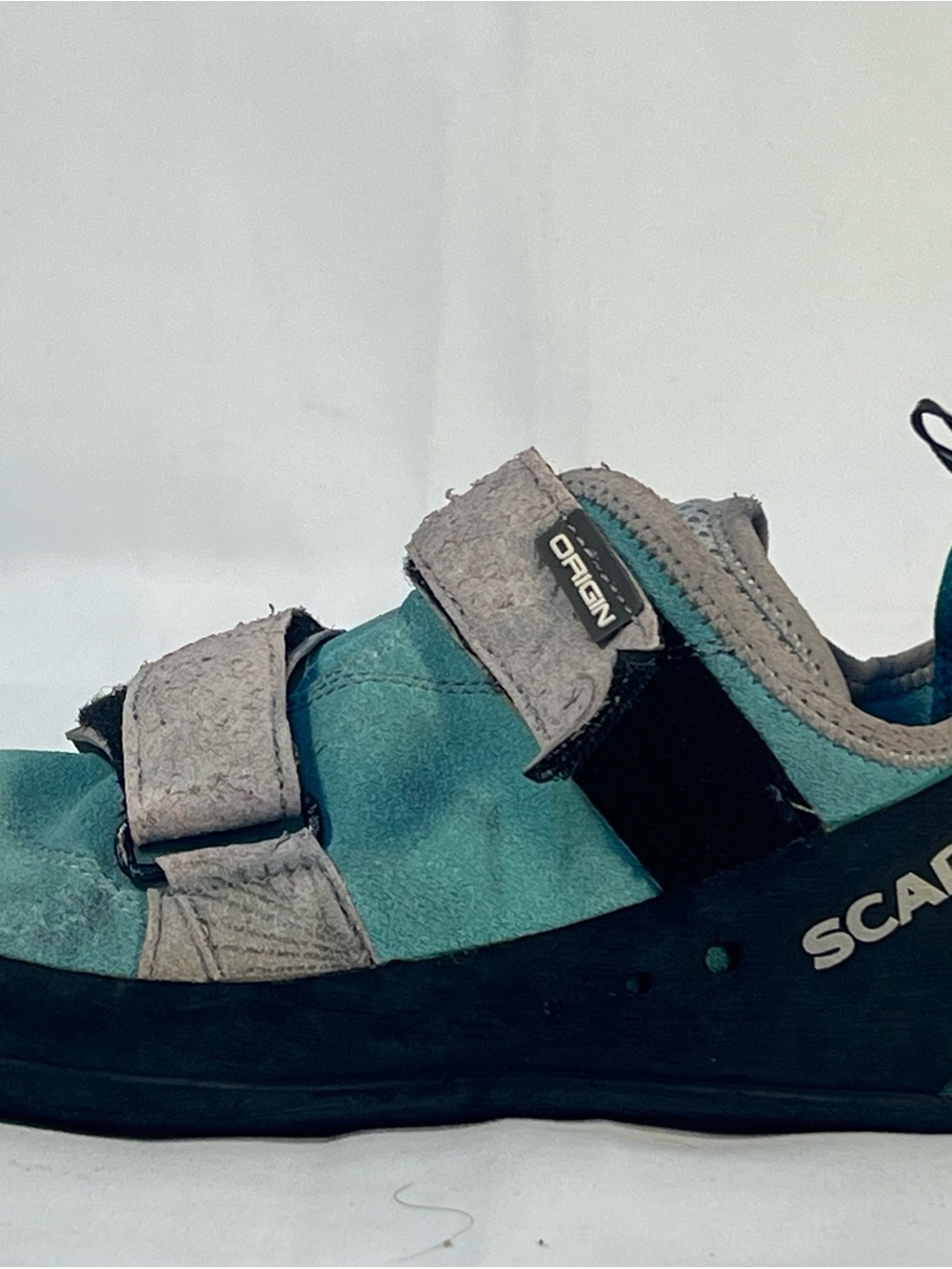 Scarpa origin women’s size 8.5 Teal and Light Gray Climbing Shoe